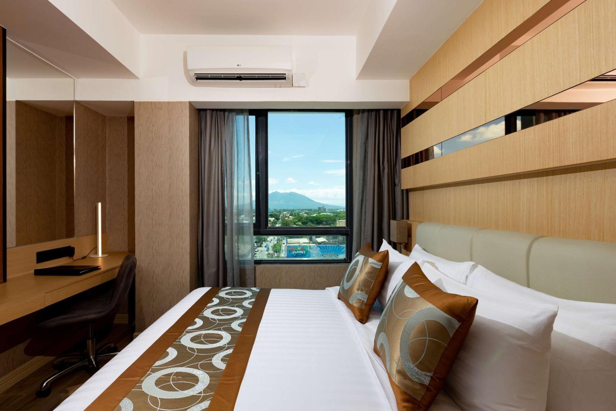 אנגלס Best Western Plus Metro Clark מראה חיצוני תמונה