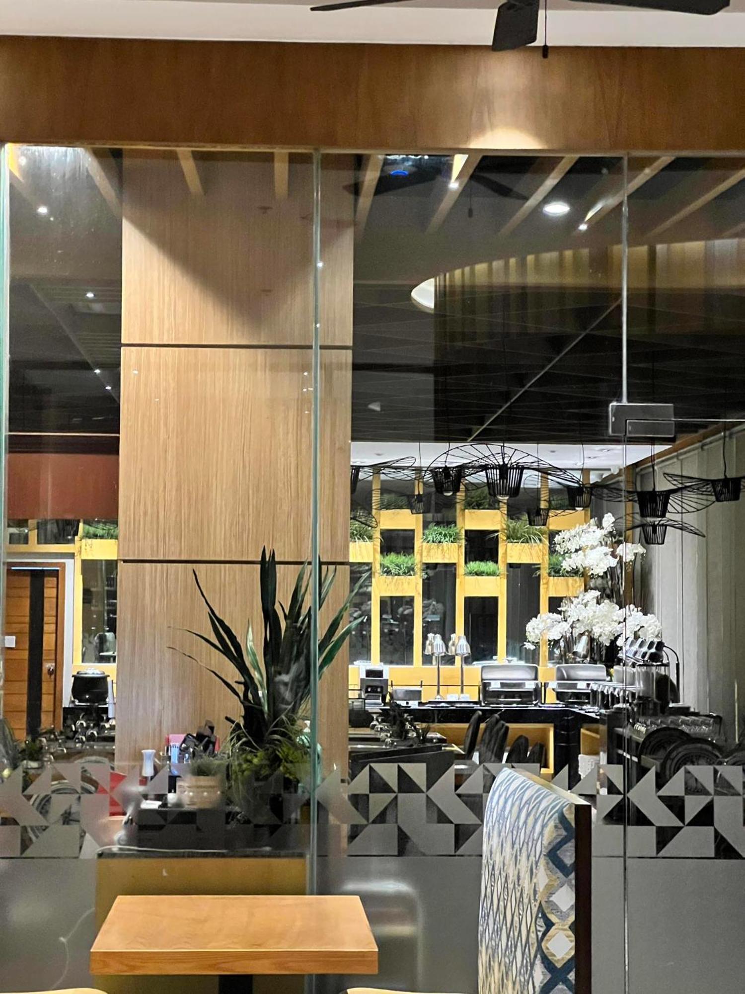 אנגלס Best Western Plus Metro Clark מראה חיצוני תמונה